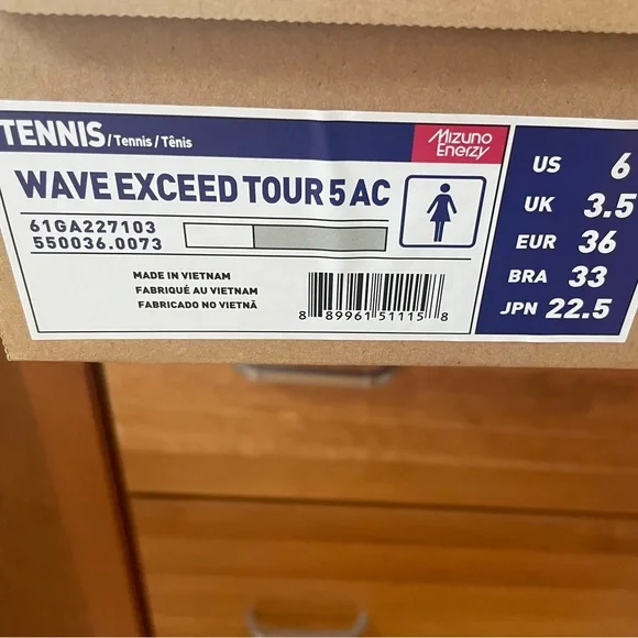 Wave Women's Exceed Tour 5 AC Tennis Shoes from Mizuno - Picture 8 of 9